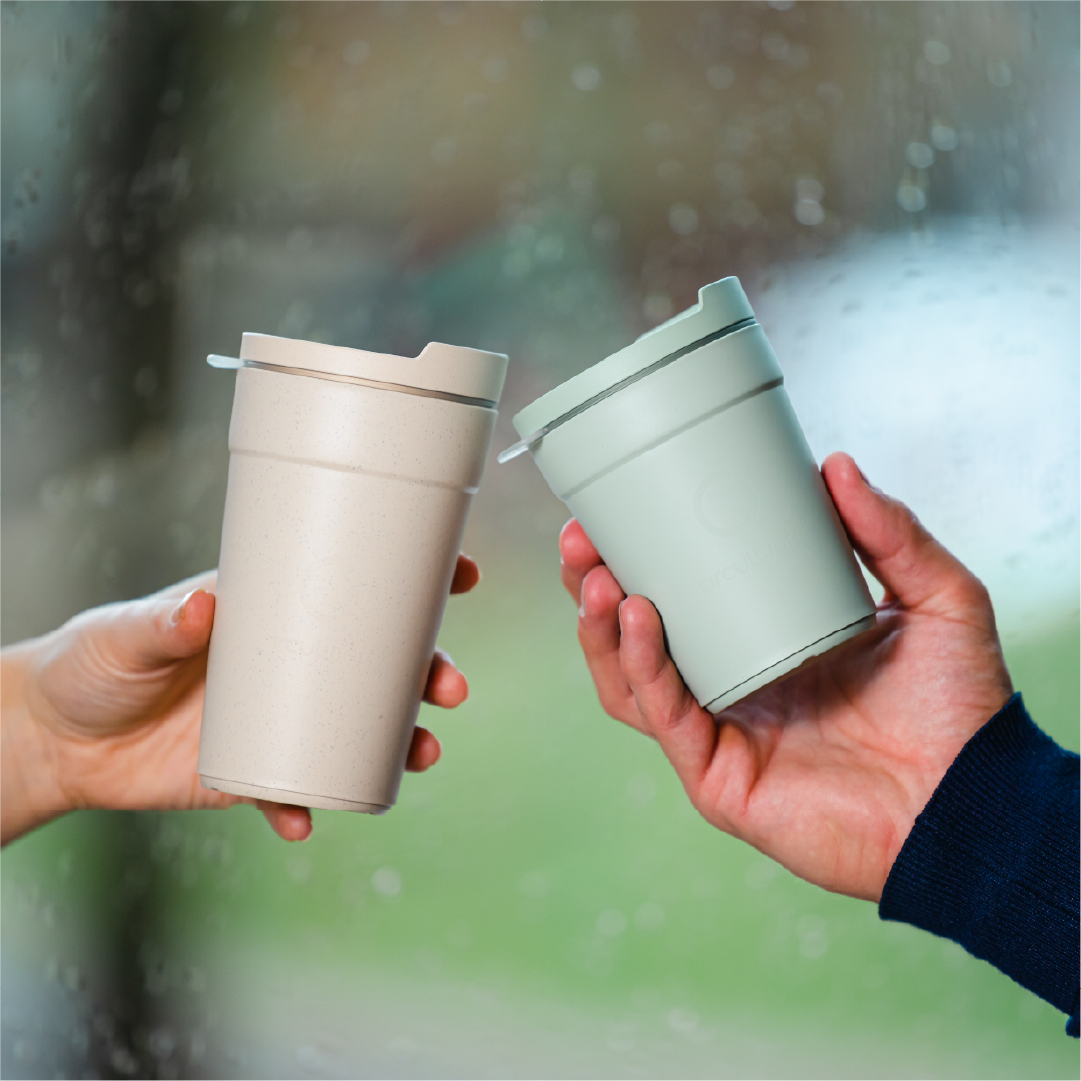 Waarom zou je herbruikbare bekers moeten kopen?